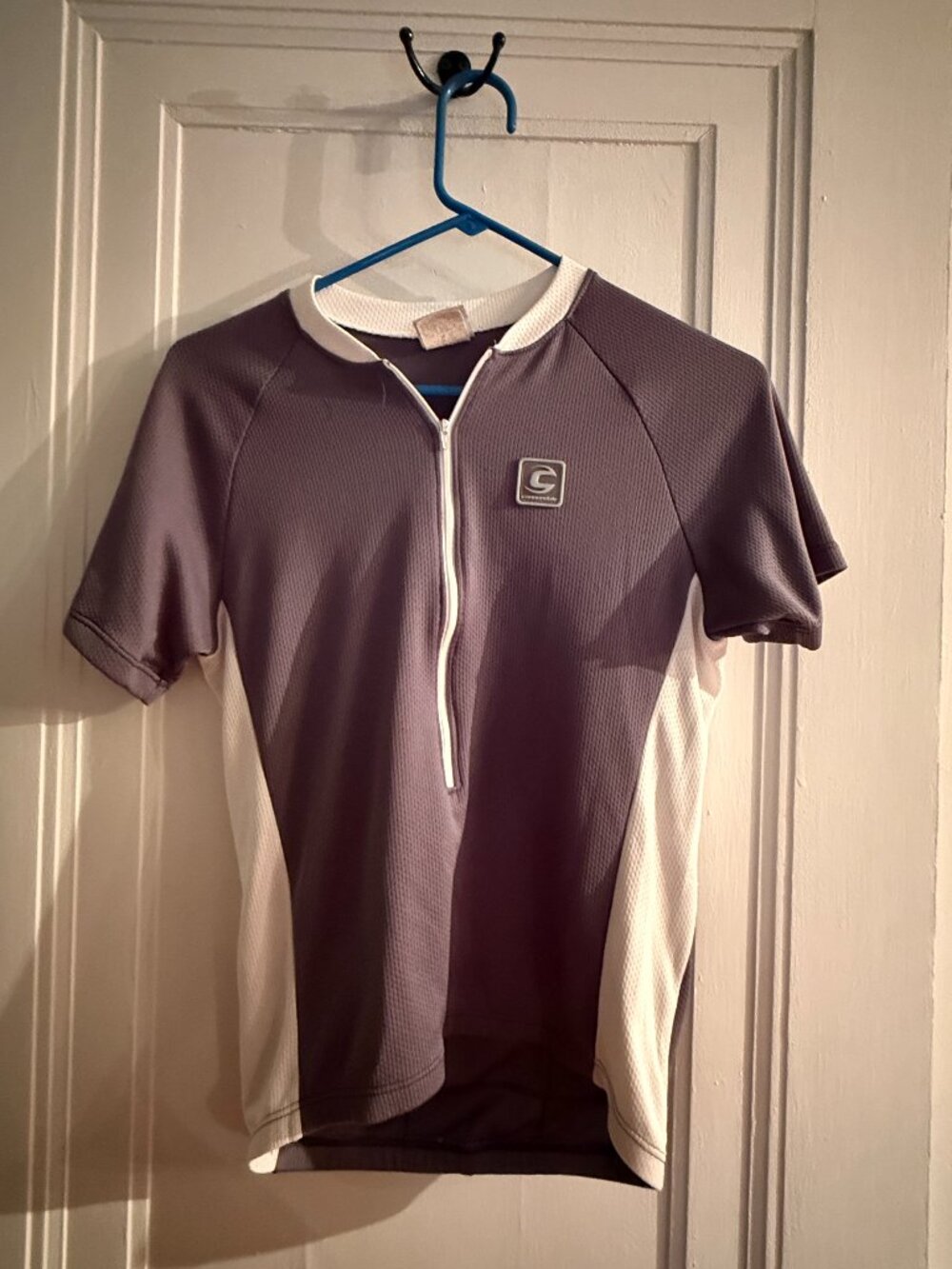 VINTAGE CANNONDALE JERSEY, MEDIUM (looks small) , GREY AND WHITE